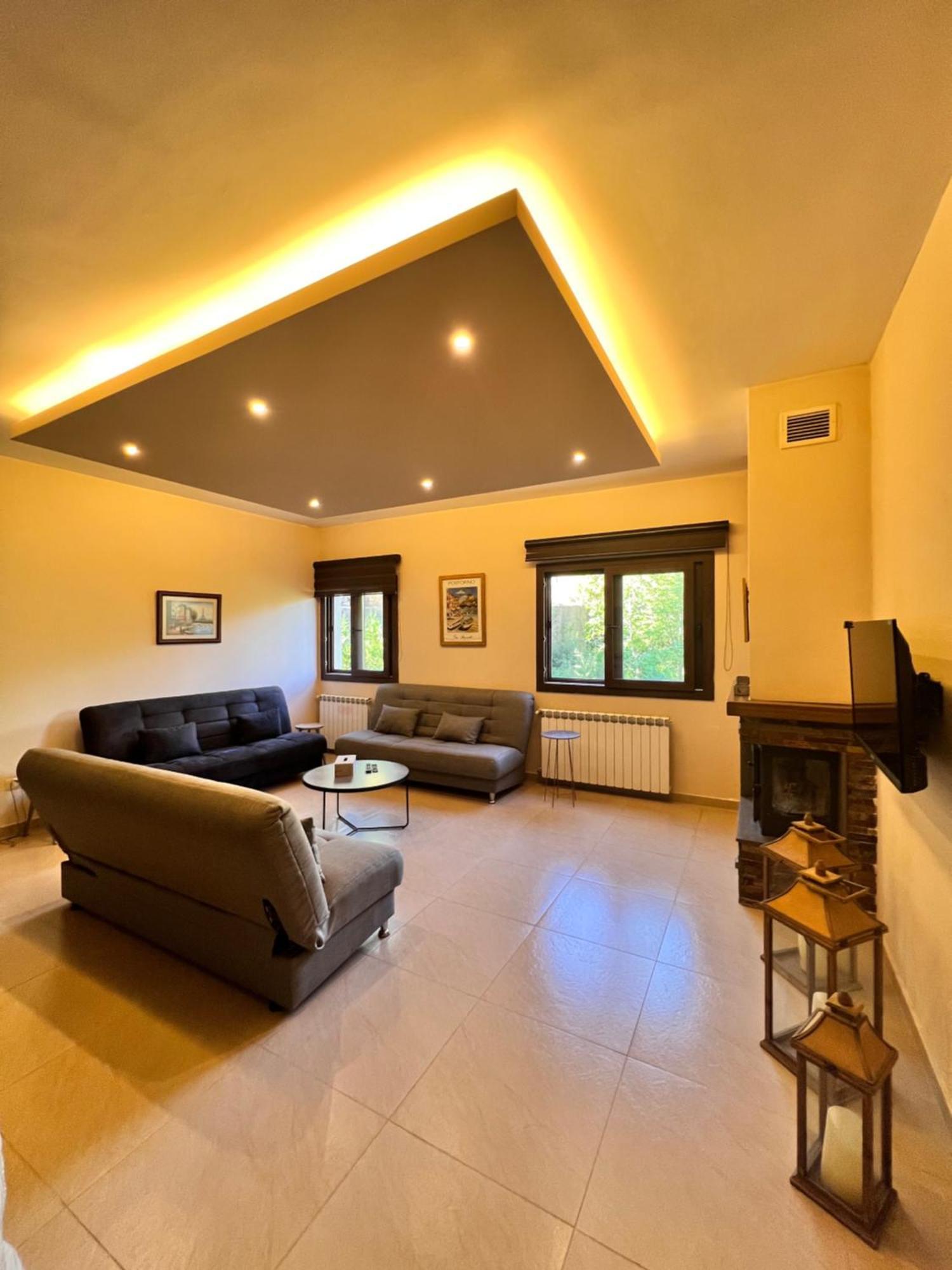 Austria Luxury Apartments, Faraya Hotel Extérieur photo